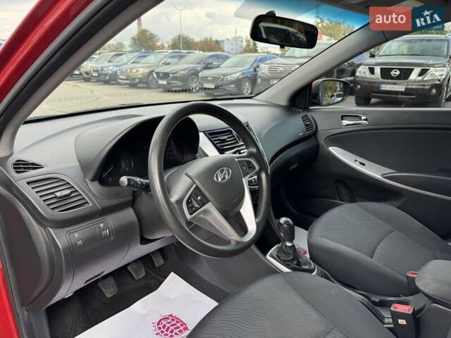 Красный Хендай Акцент, объемом двигателя 1.59 л и пробегом 178 тыс. км за 7700 $, фото 11 на Automoto.ua