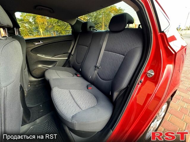 Червоний Хендай Акцент, об'ємом двигуна 1.6 л та пробігом 159 тис. км за 7300 $, фото 7 на Automoto.ua