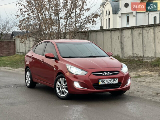 Красный Хендай Акцент, объемом двигателя 1.6 л и пробегом 81 тыс. км за 9200 $, фото 22 на Automoto.ua