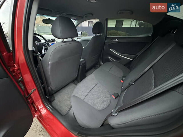 Красный Хендай Акцент, объемом двигателя 1.6 л и пробегом 81 тыс. км за 9200 $, фото 41 на Automoto.ua