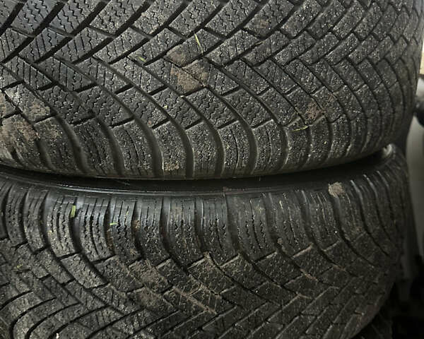 Красный Хендай Акцент, объемом двигателя 1.6 л и пробегом 81 тыс. км за 9200 $, фото 84 на Automoto.ua