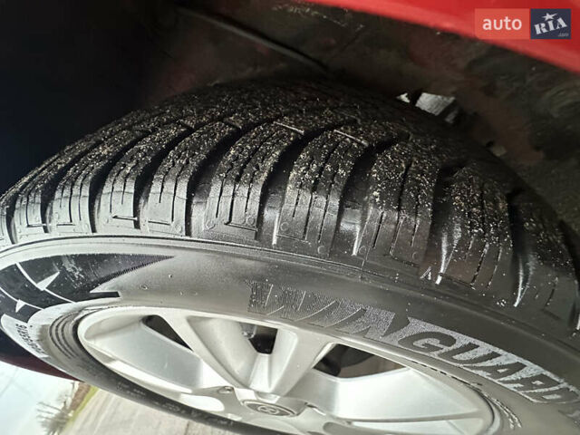 Красный Хендай Акцент, объемом двигателя 1.6 л и пробегом 81 тыс. км за 9200 $, фото 30 на Automoto.ua