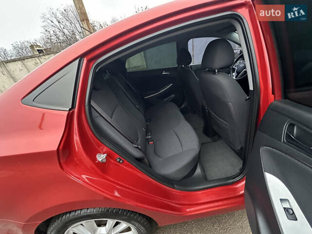 Красный Хендай Акцент, объемом двигателя 1.6 л и пробегом 81 тыс. км за 9200 $, фото 43 на Automoto.ua