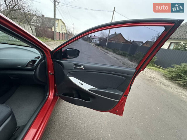 Красный Хендай Акцент, объемом двигателя 1.6 л и пробегом 81 тыс. км за 9200 $, фото 47 на Automoto.ua