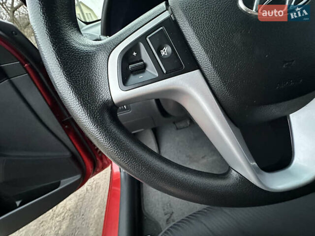 Красный Хендай Акцент, объемом двигателя 1.6 л и пробегом 81 тыс. км за 9200 $, фото 62 на Automoto.ua