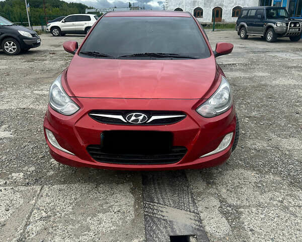 Красный Хендай Акцент, объемом двигателя 1.6 л и пробегом 250 тыс. км за 7800 $, фото 4 на Automoto.ua