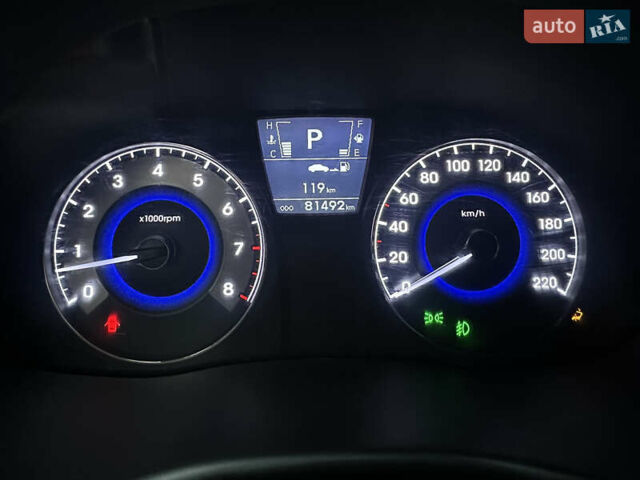 Красный Хендай Акцент, объемом двигателя 1.6 л и пробегом 81 тыс. км за 9200 $, фото 65 на Automoto.ua