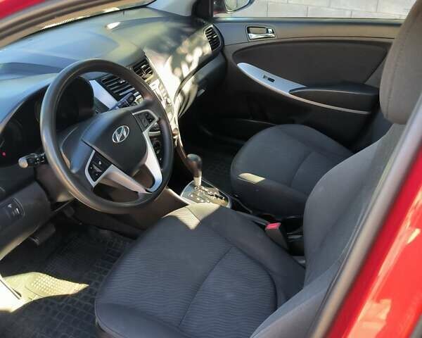 Червоний Хендай Акцент, об'ємом двигуна 1.4 л та пробігом 197 тис. км за 7600 $, фото 49 на Automoto.ua