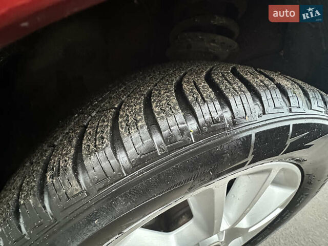 Красный Хендай Акцент, объемом двигателя 1.6 л и пробегом 81 тыс. км за 9200 $, фото 32 на Automoto.ua