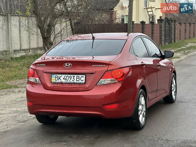 Красный Хендай Акцент, объемом двигателя 1.6 л и пробегом 81 тыс. км за 9200 $, фото 10 на Automoto.ua