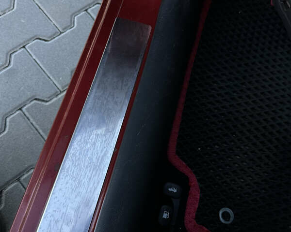 Червоний Хендай Акцент, об'ємом двигуна 1.4 л та пробігом 250 тис. км за 6800 $, фото 13 на Automoto.ua