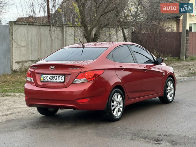 Красный Хендай Акцент, объемом двигателя 1.6 л и пробегом 81 тыс. км за 9200 $, фото 9 на Automoto.ua