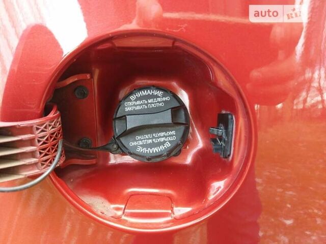 Красный Хендай Акцент, объемом двигателя 1.4 л и пробегом 126 тыс. км за 8500 $, фото 32 на Automoto.ua