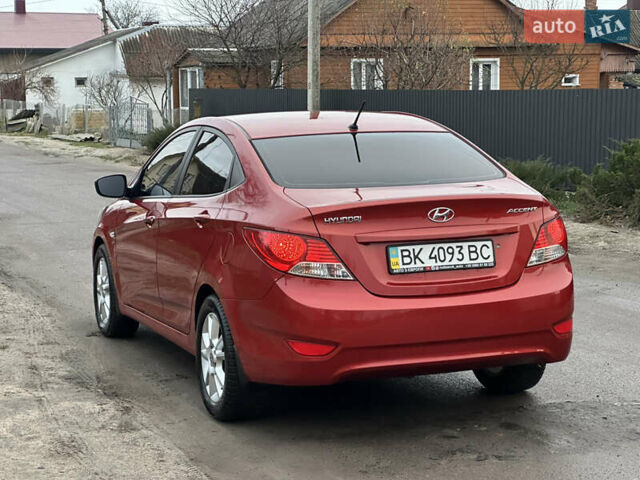Красный Хендай Акцент, объемом двигателя 1.6 л и пробегом 81 тыс. км за 9200 $, фото 14 на Automoto.ua