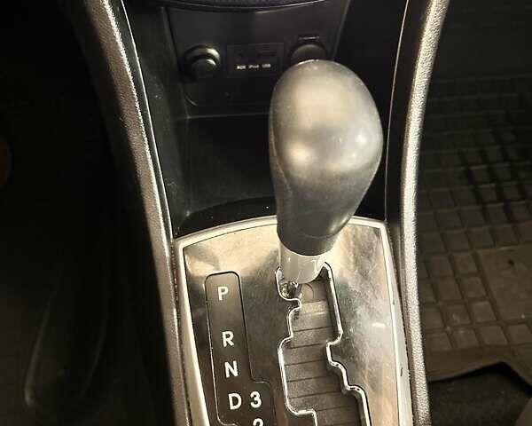 Червоний Хендай Акцент, об'ємом двигуна 1.4 л та пробігом 197 тис. км за 7600 $, фото 13 на Automoto.ua