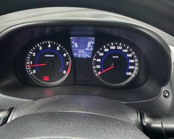 Червоний Хендай Акцент, об'ємом двигуна 1.4 л та пробігом 181 тис. км за 8000 $, фото 9 на Automoto.ua