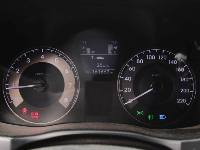 Червоний Хендай Акцент, об'ємом двигуна 1.4 л та пробігом 161 тис. км за 6500 $, фото 12 на Automoto.ua