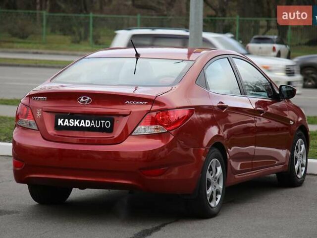 Червоний Хендай Акцент, об'ємом двигуна 1.4 л та пробігом 161 тис. км за 6500 $, фото 5 на Automoto.ua