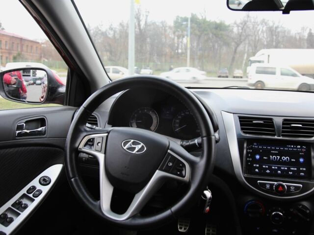 Червоний Хендай Акцент, об'ємом двигуна 1.4 л та пробігом 161 тис. км за 6500 $, фото 11 на Automoto.ua