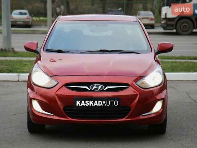 Червоний Хендай Акцент, об'ємом двигуна 1.4 л та пробігом 161 тис. км за 6500 $, фото 1 на Automoto.ua
