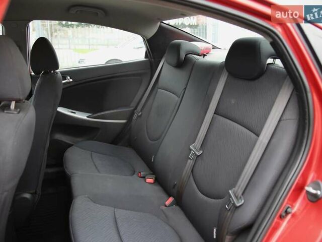 Червоний Хендай Акцент, об'ємом двигуна 1.4 л та пробігом 161 тис. км за 6500 $, фото 7 на Automoto.ua