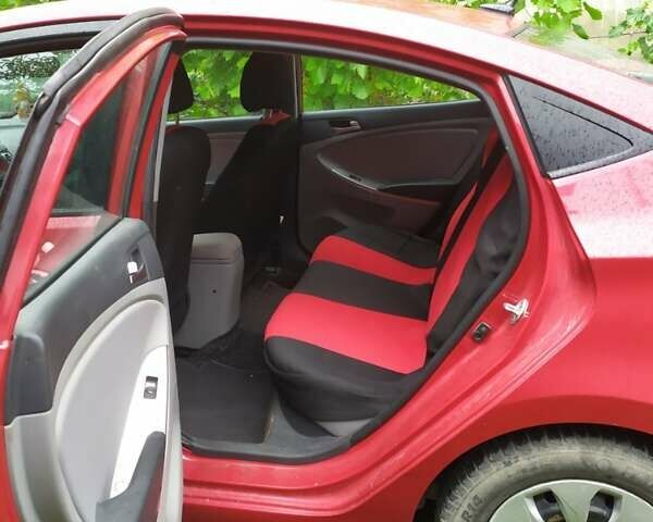 Червоний Хендай Акцент, об'ємом двигуна 1.6 л та пробігом 91 тис. км за 8400 $, фото 7 на Automoto.ua