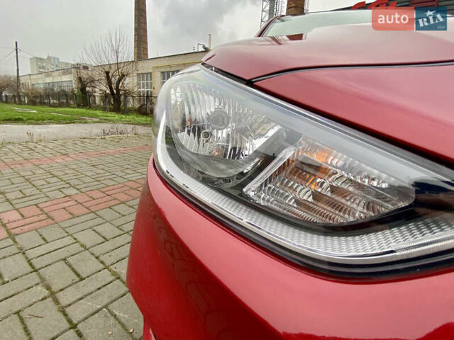 Червоний Хендай Акцент, об'ємом двигуна 1.37 л та пробігом 48 тис. км за 10000 $, фото 61 на Automoto.ua
