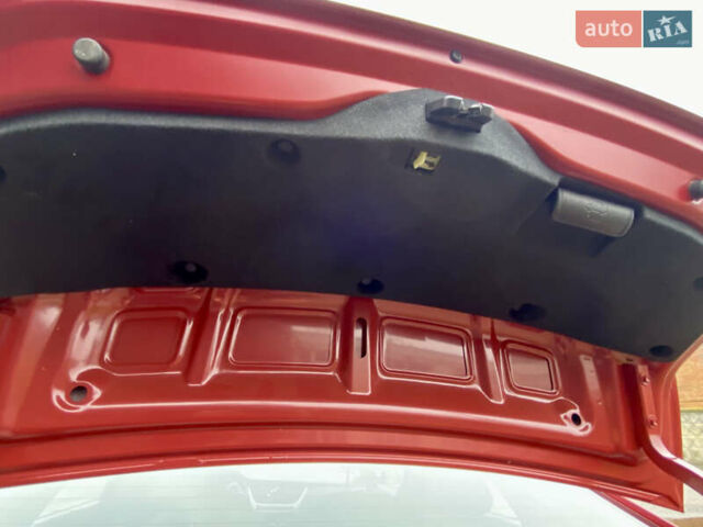 Червоний Хендай Акцент, об'ємом двигуна 1.37 л та пробігом 48 тис. км за 10000 $, фото 48 на Automoto.ua