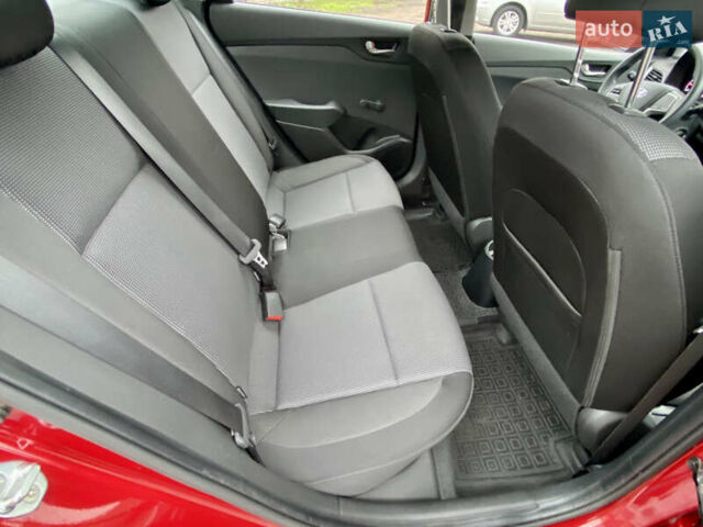 Червоний Хендай Акцент, об'ємом двигуна 1.37 л та пробігом 48 тис. км за 10000 $, фото 49 на Automoto.ua