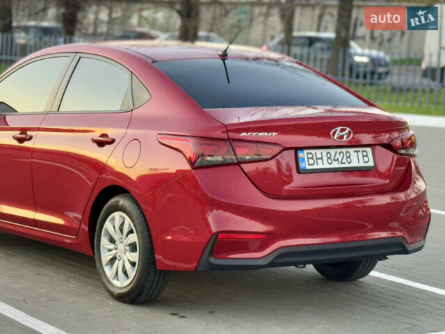 Красный Хендай Акцент, объемом двигателя 1.6 л и пробегом 8 тыс. км за 12400 $, фото 34 на Automoto.ua