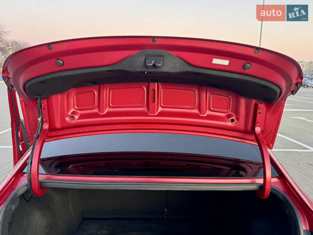 Красный Хендай Акцент, объемом двигателя 1.6 л и пробегом 8 тыс. км за 12400 $, фото 62 на Automoto.ua