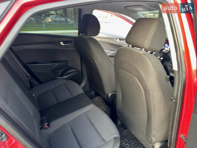 Красный Хендай Акцент, объемом двигателя 1.6 л и пробегом 8 тыс. км за 12400 $, фото 49 на Automoto.ua