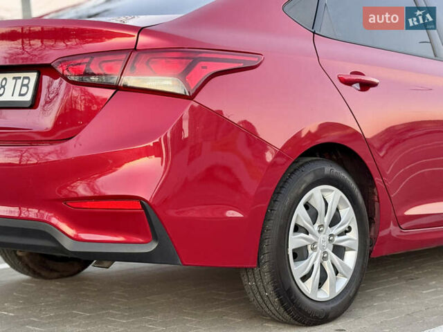 Красный Хендай Акцент, объемом двигателя 1.6 л и пробегом 8 тыс. км за 12400 $, фото 20 на Automoto.ua