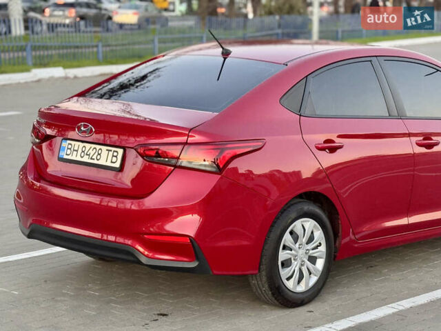 Красный Хендай Акцент, объемом двигателя 1.6 л и пробегом 8 тыс. км за 12400 $, фото 22 на Automoto.ua