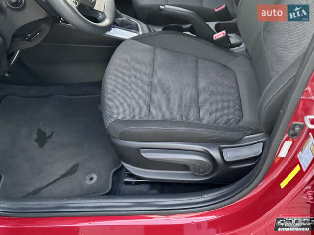 Красный Хендай Акцент, объемом двигателя 1.6 л и пробегом 8 тыс. км за 12400 $, фото 66 на Automoto.ua