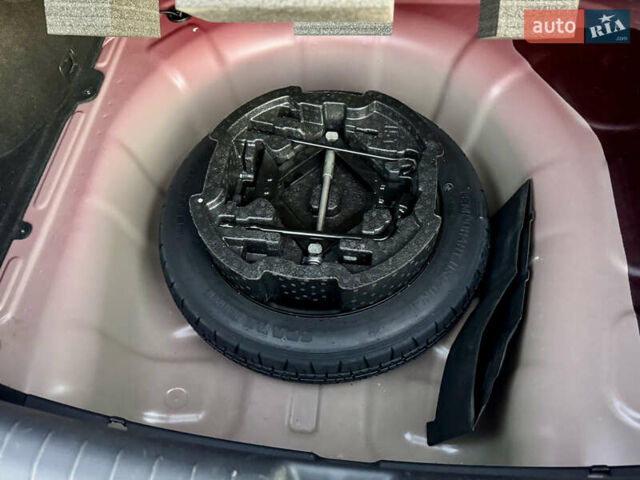 Красный Хендай Акцент, объемом двигателя 1.6 л и пробегом 8 тыс. км за 12400 $, фото 63 на Automoto.ua