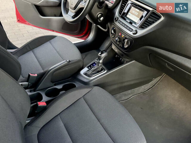 Красный Хендай Акцент, объемом двигателя 1.6 л и пробегом 8 тыс. км за 12400 $, фото 58 на Automoto.ua