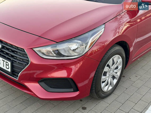 Красный Хендай Акцент, объемом двигателя 1.6 л и пробегом 8 тыс. км за 12400 $, фото 12 на Automoto.ua
