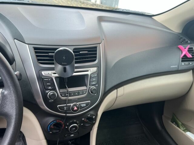 Хендай Акцент, объемом двигателя 1.6 л и пробегом 80 тыс. км за 8400 $, фото 10 на Automoto.ua