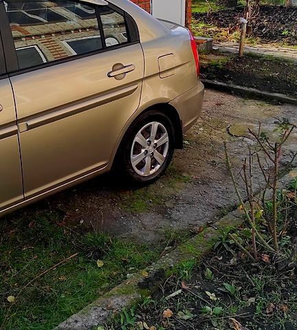 Хендай Акцент, объемом двигателя 1.6 л и пробегом 152 тыс. км за 4600 $, фото 3 на Automoto.ua