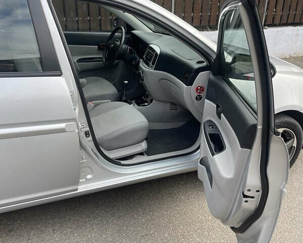 Хендай Акцент, объемом двигателя 1.6 л и пробегом 130 тыс. км за 4600 $, фото 6 на Automoto.ua