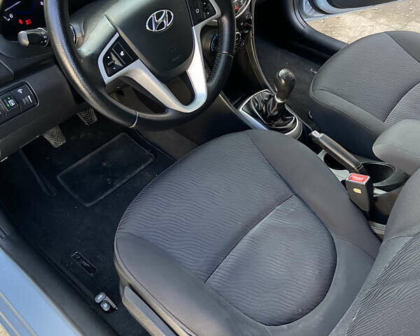 Хендай Акцент, объемом двигателя 1.4 л и пробегом 216 тыс. км за 7500 $, фото 11 на Automoto.ua