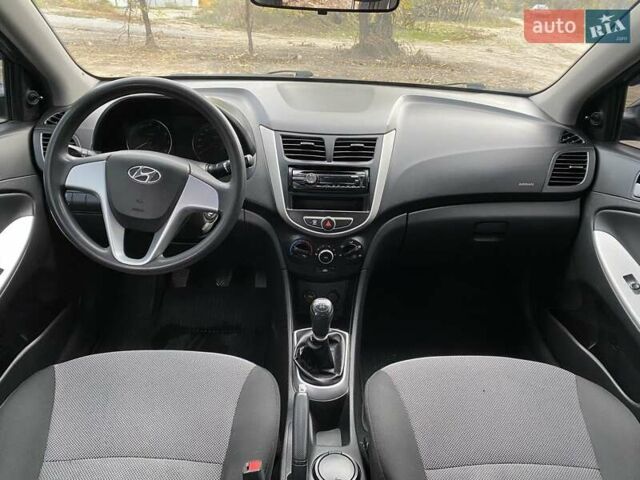 Хендай Акцент, объемом двигателя 1.4 л и пробегом 189 тыс. км за 6100 $, фото 11 на Automoto.ua
