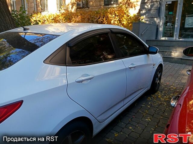 Хендай Акцент 2013 в Одессе на Automoto.ua Хендай Акцент, объемом двигателя 1.6 л и пробегом 38 тыс. км за 10000 $, фото 2 на Automoto.ua
