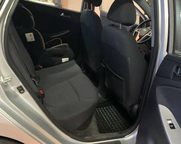 Хендай Акцент, объемом двигателя 1.4 л и пробегом 160 тыс. км за 9000 $, фото 15 на Automoto.ua