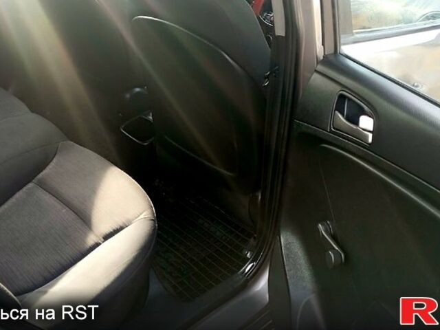 Хендай Акцент, об'ємом двигуна 1.6 л та пробігом 160 тис. км за 6600 $, фото 4 на Automoto.ua