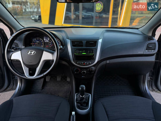 Хендай Акцент, объемом двигателя 1.37 л и пробегом 204 тыс. км за 6999 $, фото 11 на Automoto.ua