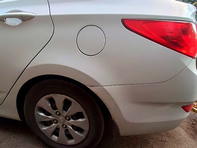 Хендай Акцент, объемом двигателя 1.4 л и пробегом 205 тыс. км за 4000 $, фото 7 на Automoto.ua