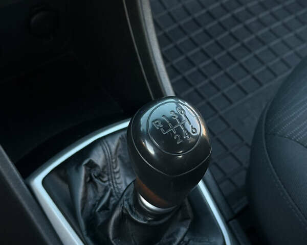 Хендай Акцент, объемом двигателя 1.37 л и пробегом 204 тыс. км за 6999 $, фото 16 на Automoto.ua