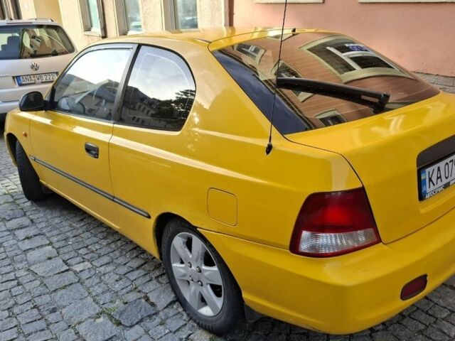 Жовтий Хендай Акцент, об'ємом двигуна 1.5 л та пробігом 355 тис. км за 1548 $, фото 3 на Automoto.ua